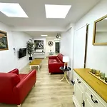 Parisian Spacious 70M2 Flat Near Eiffel Tower