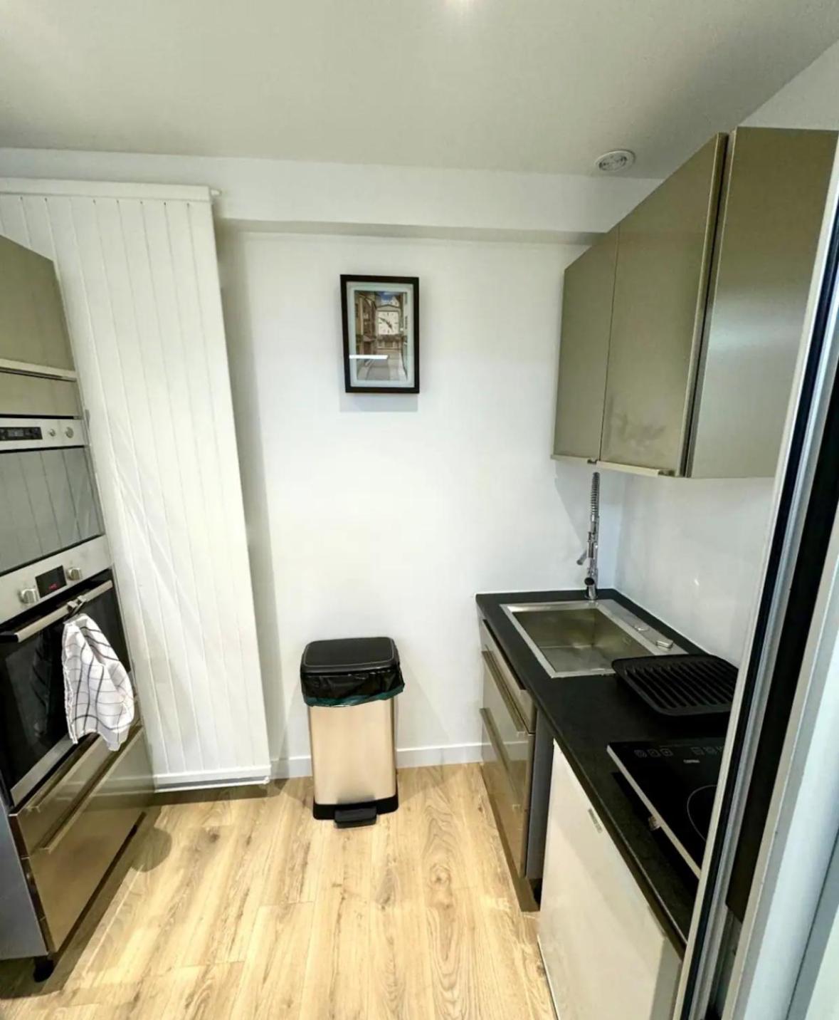 Appartement Parisian Spacious 70m2 Flat Near Eiffel Tower