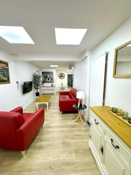 Parisian Spacious 70m2 Flat Near Eiffel Tower *